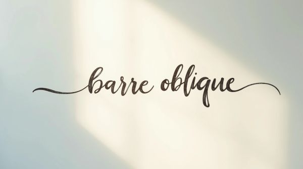 La barre oblique : un symbole typographique sous-estimé
